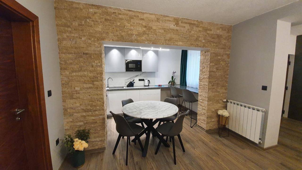 Apartments Lucic สลูน ภายนอก รูปภาพ