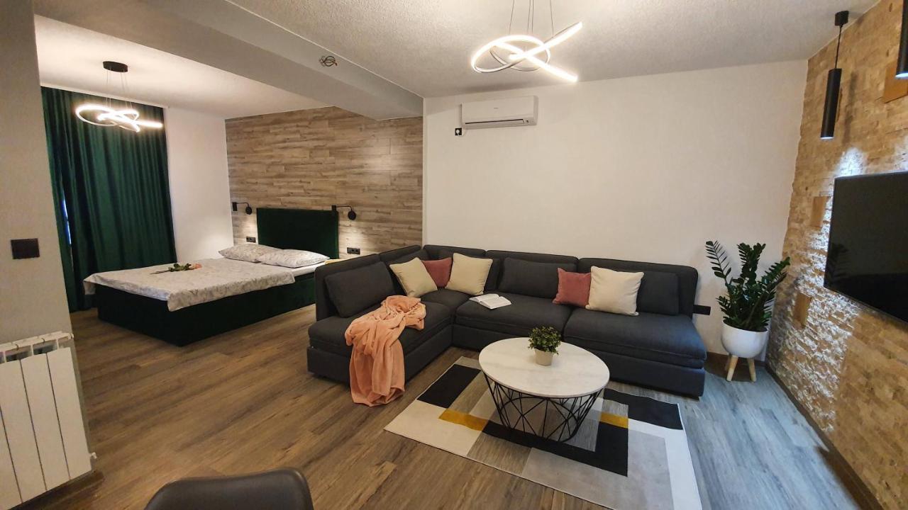 Apartments Lucic สลูน ภายนอก รูปภาพ